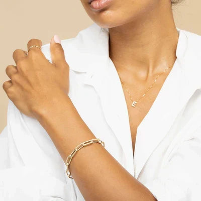 AMORA | INITIAL LETTER NECKLACE